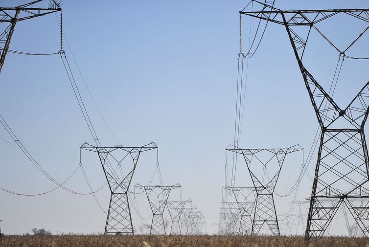 Linhas de transmissão de energia, energia elétrica (Foto: Agência Brasil)