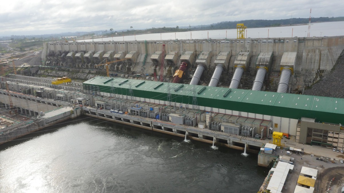 Ministro Santos Cruz fiscaliza hidrelétrica de Belo Monte. Na imagem: Barragem da hidrelétrica de Belo Monte