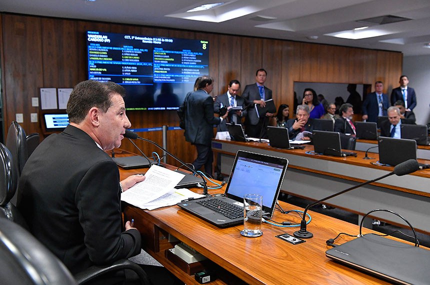 O senador Vanderlan Cardoso (PP-GO), presidente da CCT, acredita que o potencial das Pequenas Centrais Hidrelétricas (PCH) deve ser avaliado. Foto: Geraldo Magela/Agência Senado