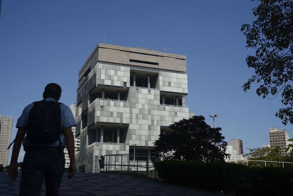 Diesel e o papel da Petrobras. Na imagem: O edifício sede da Petrobras (Edise), no centro da cidade do Rio (Foto: Fernando Frazão/Agência Brasil)