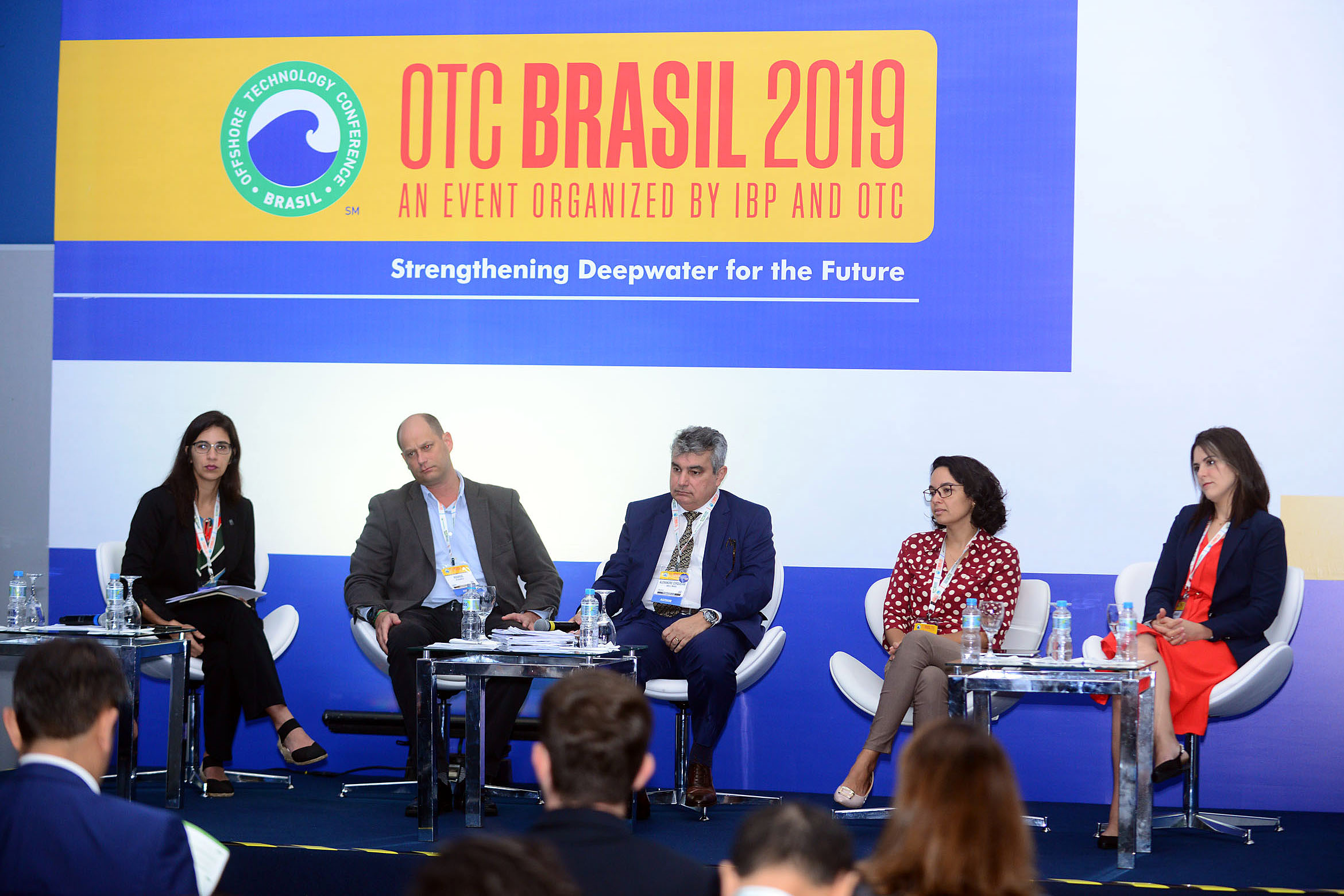 Painel da OTC debateu práticas internacionais para a regulação do mercado de gás natural