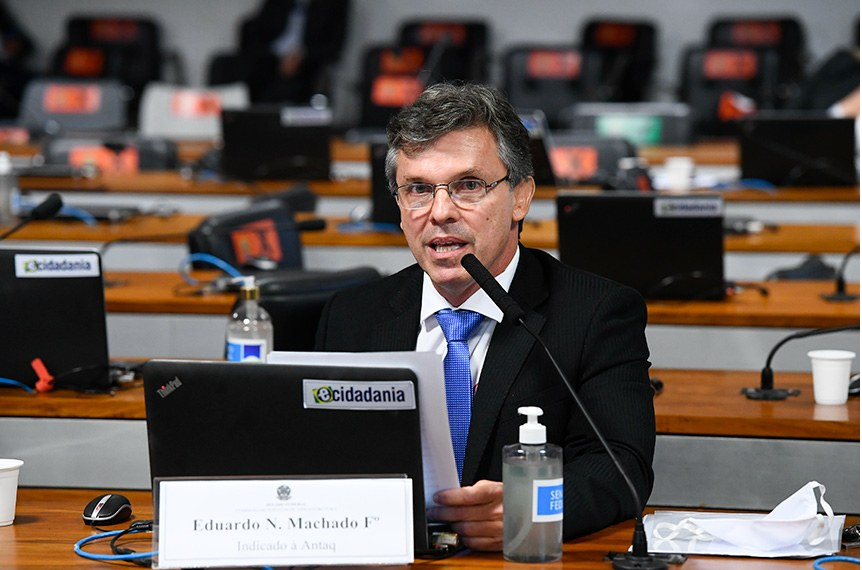 Eduardo Nery Machado Filho durante sua sabatina na Comissão de Infraestrutura do Senado
