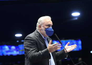 Afastamento de diretores da Aneel causa mais danos ao Amapá, diz Jean-Paul Prates