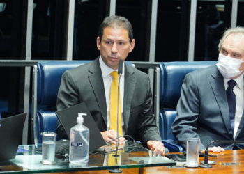 Deputados correm para aprovar marco do mercado de carbono