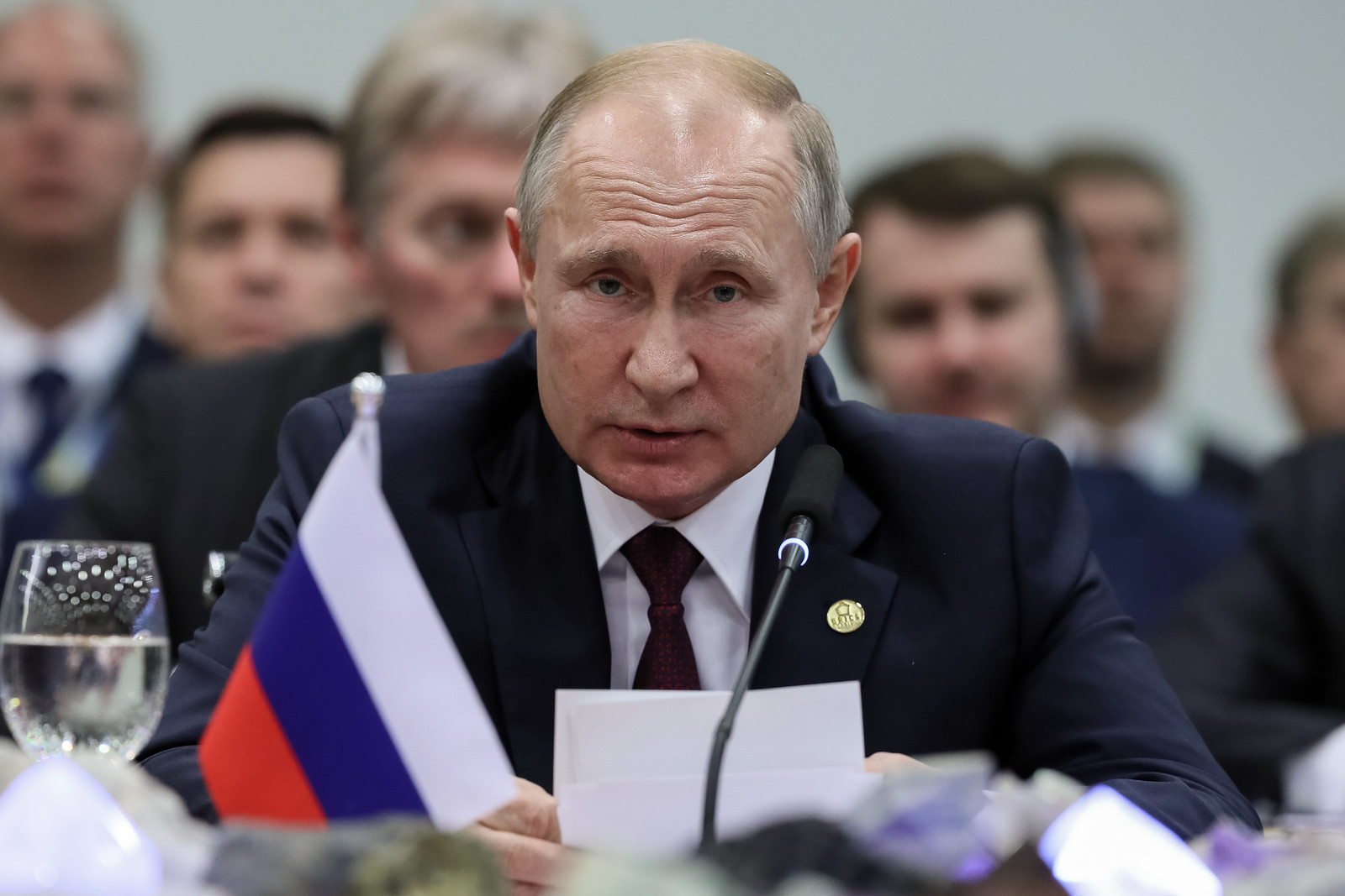A dupla guerra e a contingência energética. Na imagem: Vladimir Putin, presidente da Rússia, em Sessão Plenária da XI Cúpula de Líderes do Brics, em 14/11/19 (Foto: Isac Nóbrega/PR)