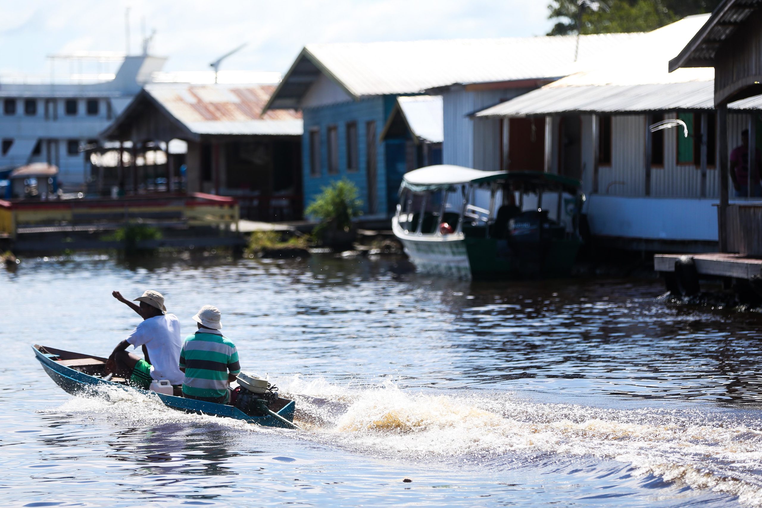 Amazonas: A capital da nova energia. Na imagem, comunidade de ribeirinhos em Manaus (AM)