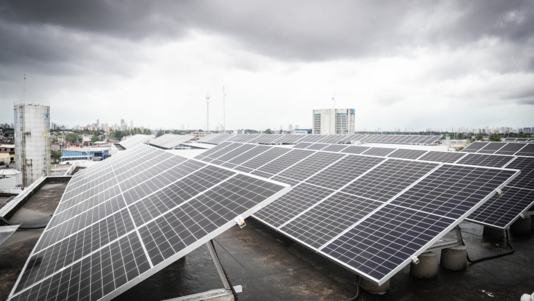 Recife aposta em PPPs de energia solar para reduzir custos em prédios públicos