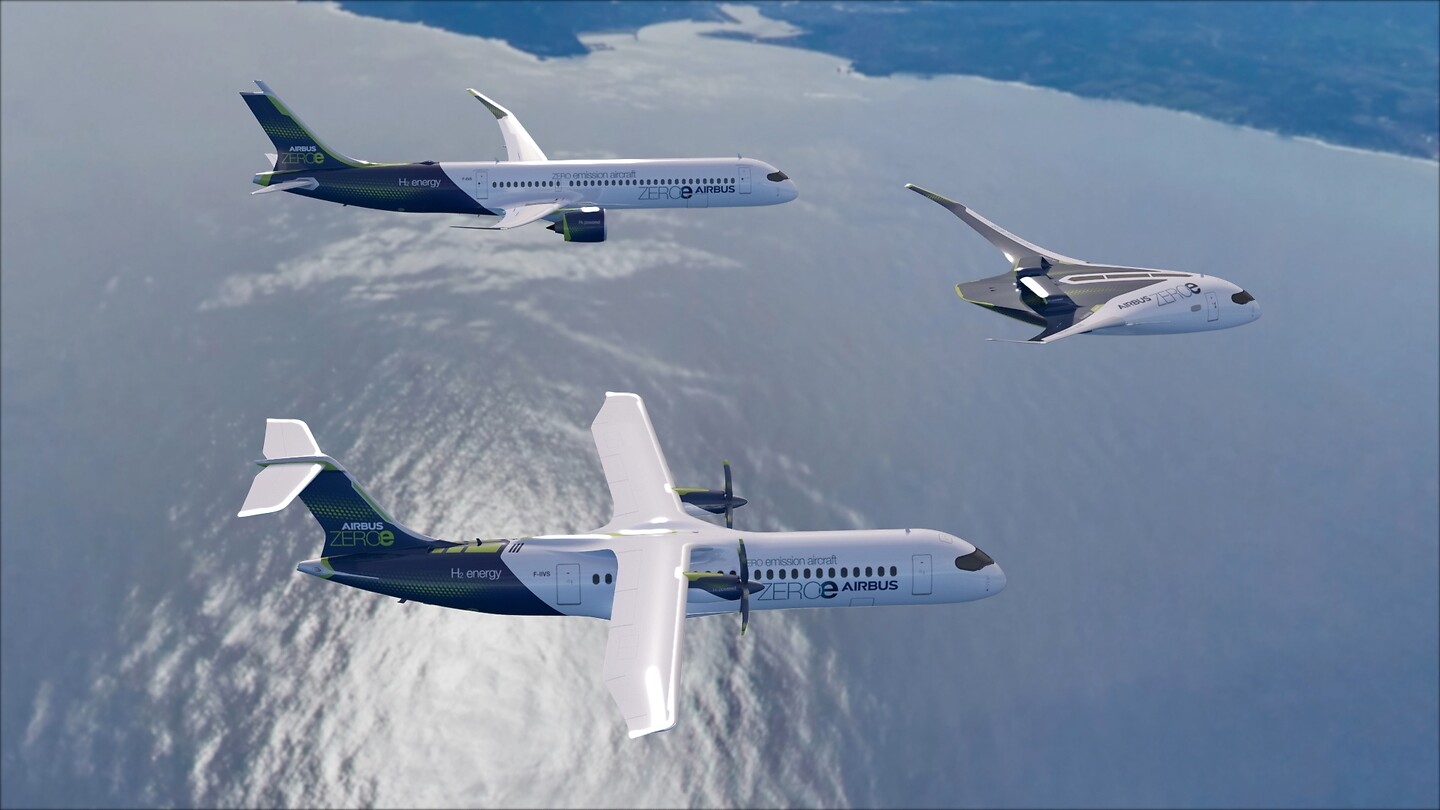 Airbus lança centro para tecnologias de hidrogênio no Reino Unido. Na imagem, aeronaves airbus ZEROe sobrevoam o oceano (Foto: Airbus/Divulgação)