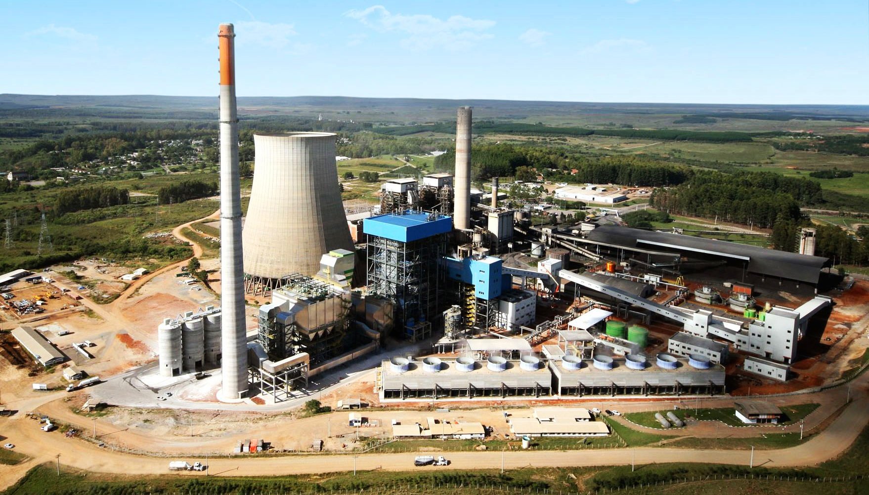 Menos eficientes, usinas a carvão foram as que mais emitiram CO₂ entre termelétricas brasileiras, aponta estudo. Na imagem, termelétrica a carvão mineral Candiota III, com capacidade instalada de 350 MW (Foto: CGT Eletrosul/Divulgação)