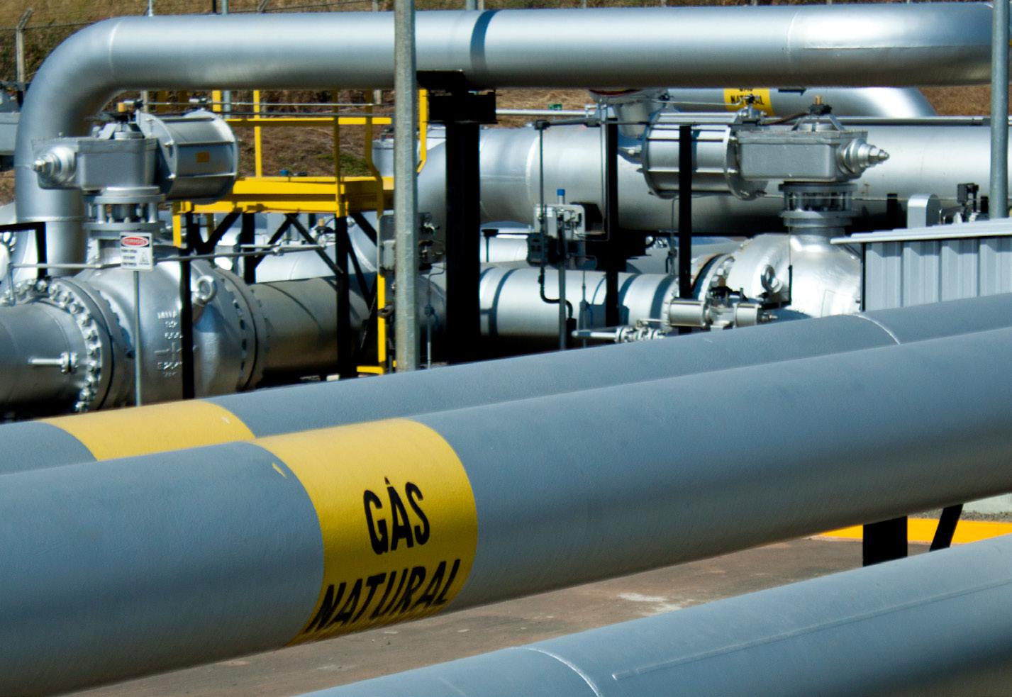 CDGN espera fechar este ano novo contrato de gás firme. Na imagem, tubulações em planta de gás natural