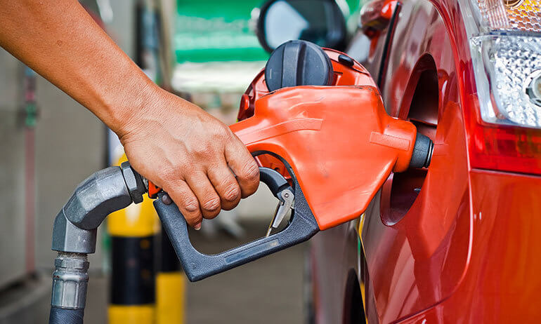 Senacon abre averiguação sobre preços de combustíveis. Na imagem: Bomba de abastecimento em posto de combustíveis (Foto: Posto Ale/Divulgação)