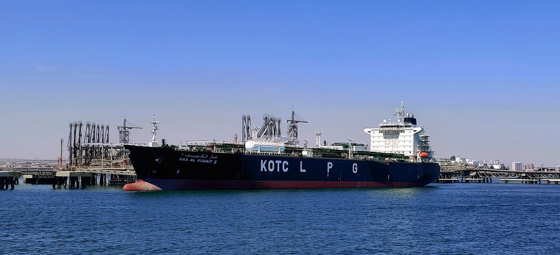 Desafios para a comercialização de petróleo e GNL com carbono neutro. Na imagem: Navio para transporte de GLP (Foto: Mohamed Aly/Pixabay)
