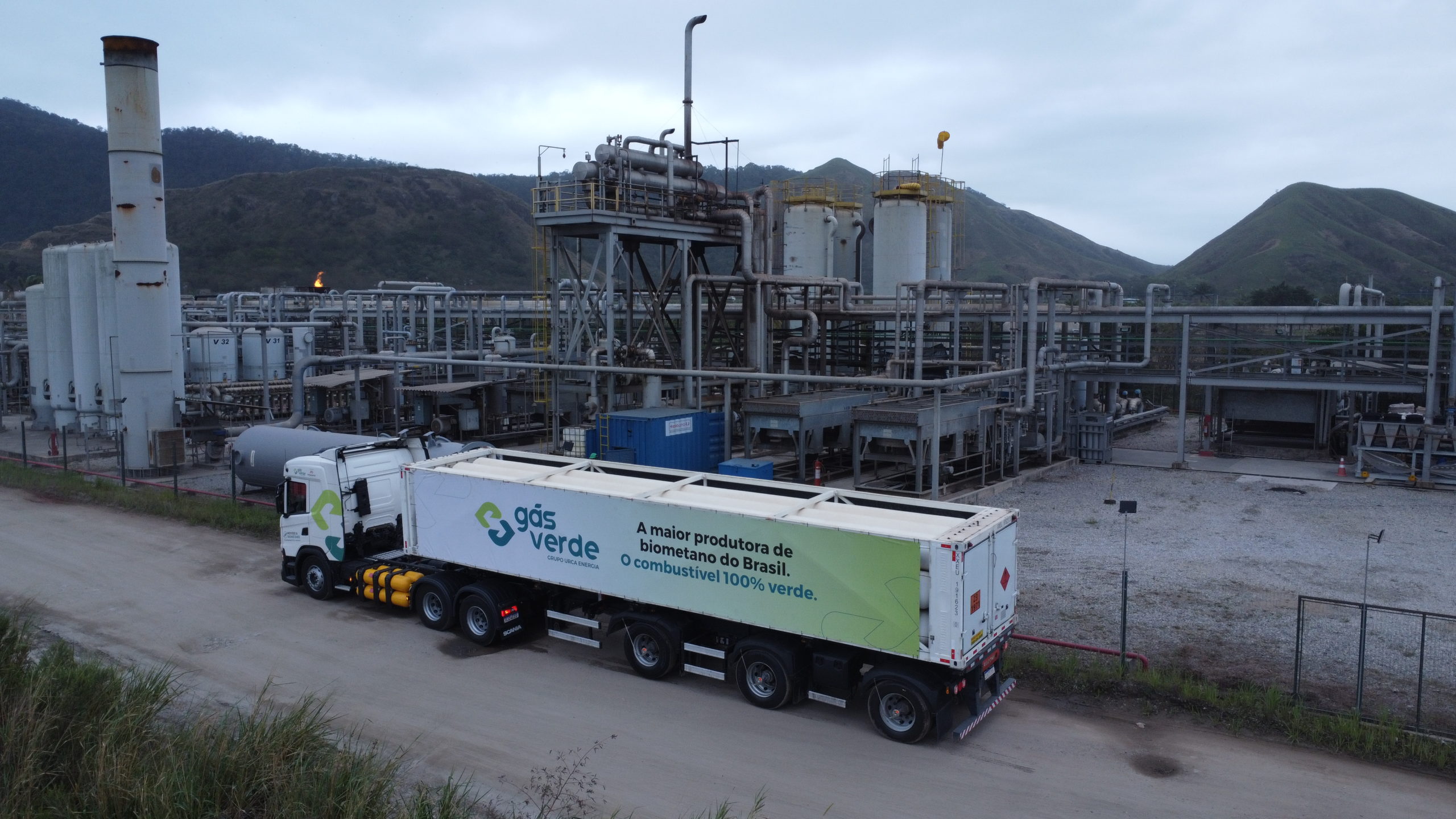 Gás Verde traça plano de expansão em biometano e busca investidor. Na imagem: Caminhão em operação da Gás Verde em Seropédica, no Rio de Janeiro (Foto: Divulgação)