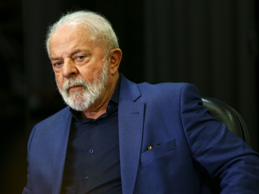 Lula quer fim da venda de ativos da Petrobras