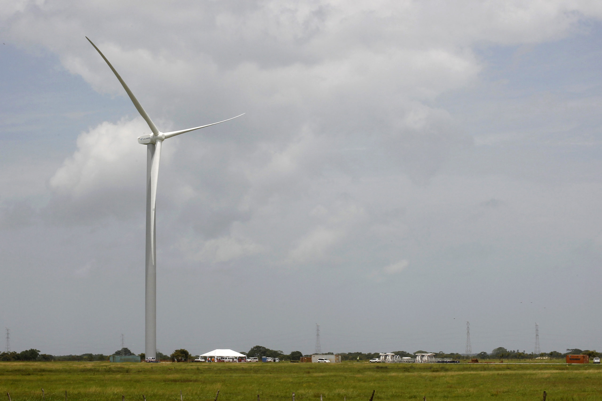 Turbina de energia eólica 5/08/2013 REUTERS/Carlos Jasso