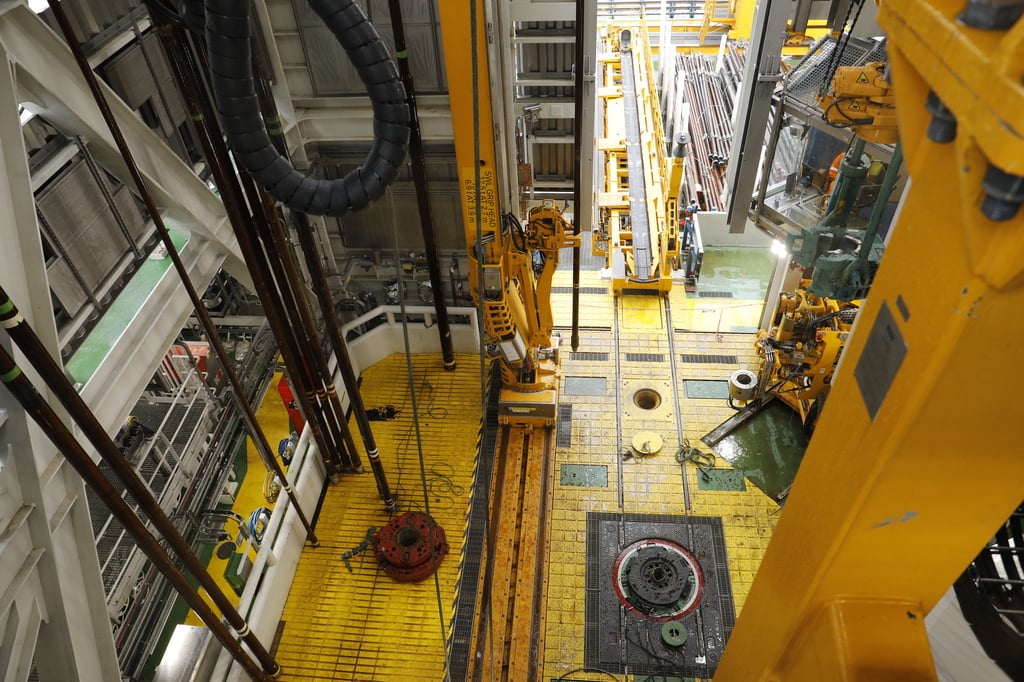 Petrobras decide encerrar venda de bloco offshore na Colômbia. Na imagem: Deck de perfuração de sonda offshore (Foto: Arne Reidar Mortensen/Equinor)