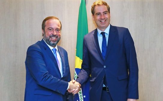 MME e governo Francês negociam financiamento de pacote para renováveis na Amazônia