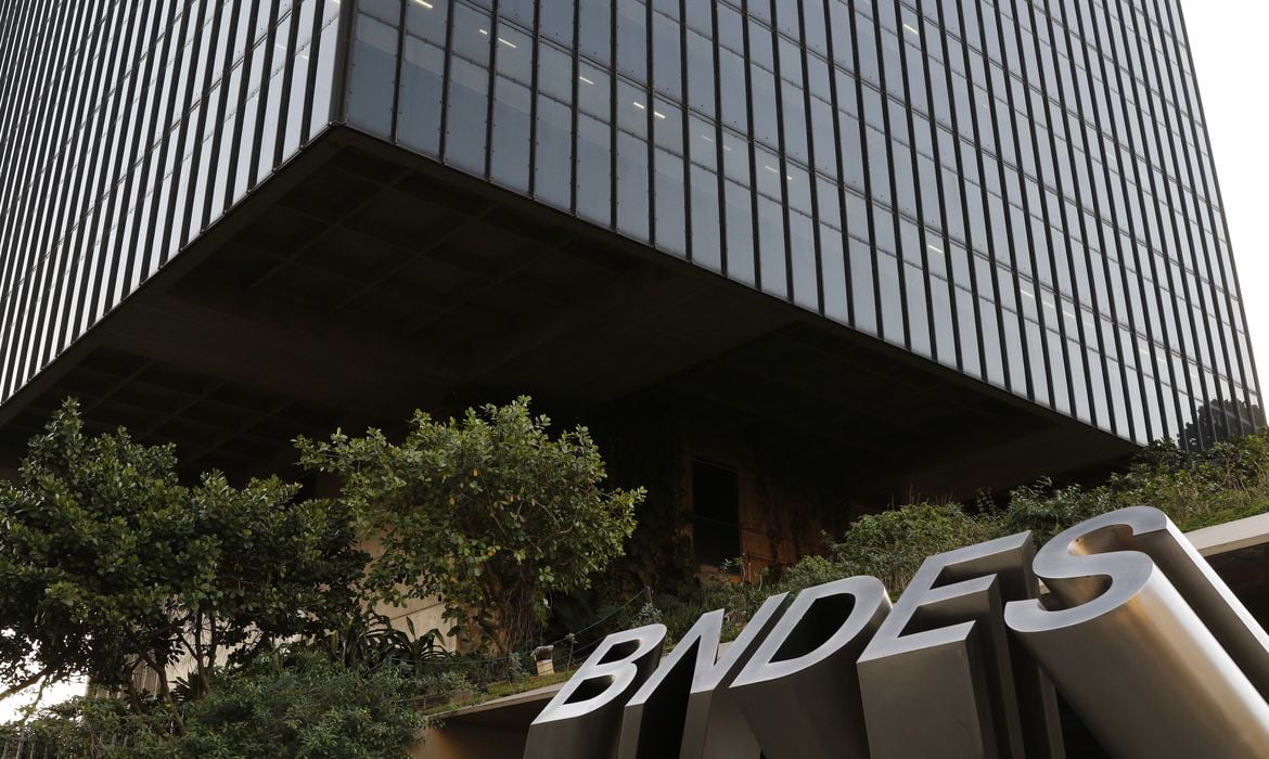 BNDES aprova aumento na linha de financiamento do RenovaBio para R$ 3,5 bilhões. Na imagem: Edifício-sede do BNDES (Foto: Fernando Frazão/Agência Brasil)