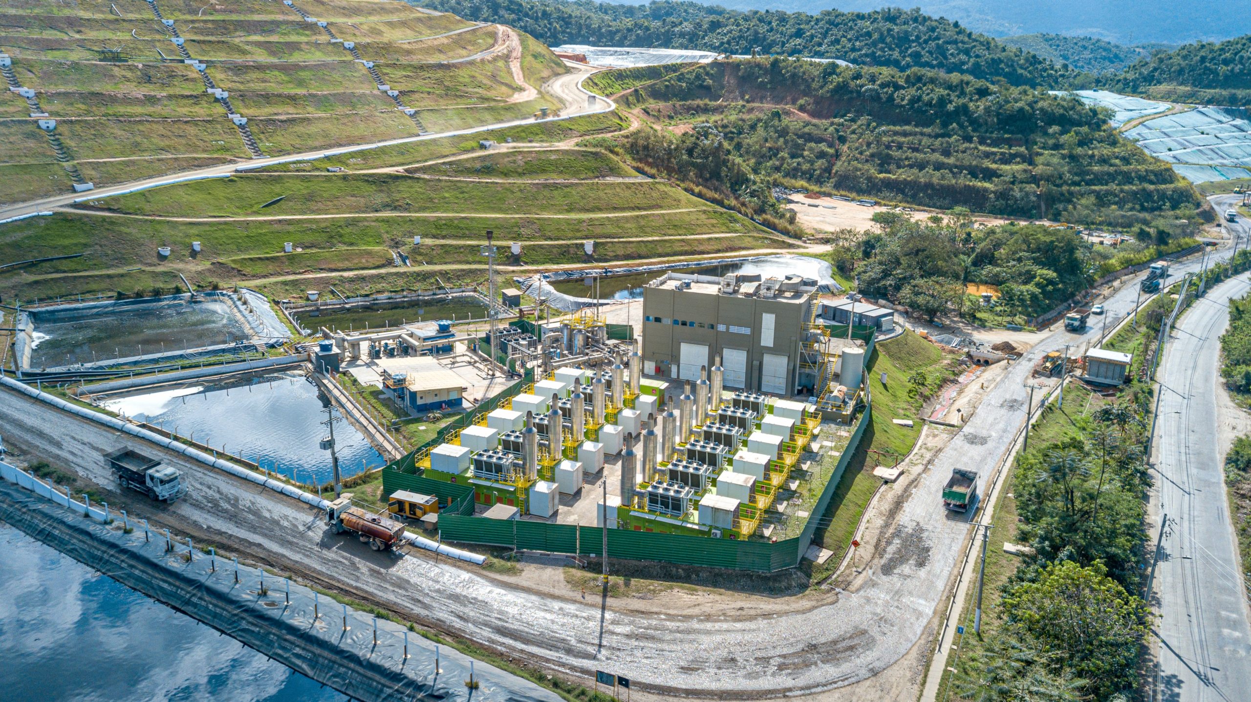 Biometano: De passivo ambiental, lixo pode se tornar solução para energia do futuro. Na imagem: Vista aérea do centro de tratamento de resíduos da Orizon em Nova Iguaçu, na baixada fluminense (Foto: Divulgação)