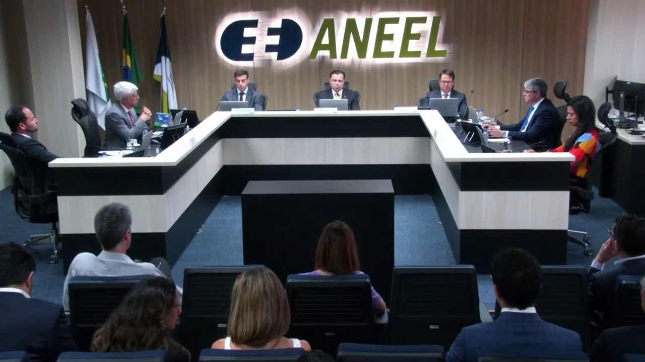 Diretores da Aneel parabenizam eleição de Thiago Prado para a presidência da EPE, em setembro de 2023 (Foto: Reprodução Youtube)