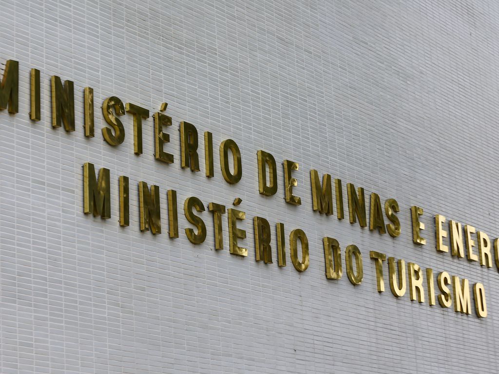 Fachada do ministério de Minas e Energia e do ministério do Turismo em Brasília (DF)