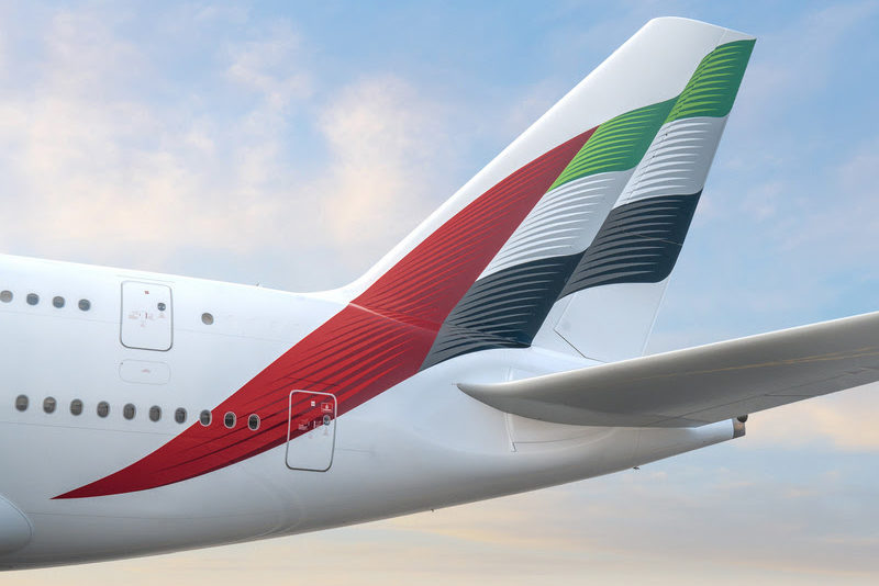 Parte da calda de aeronave da Emirates, que usará SAF da Neste em voos de aeroportos em Amsterdã e Singapura (Foto: Divulgação)