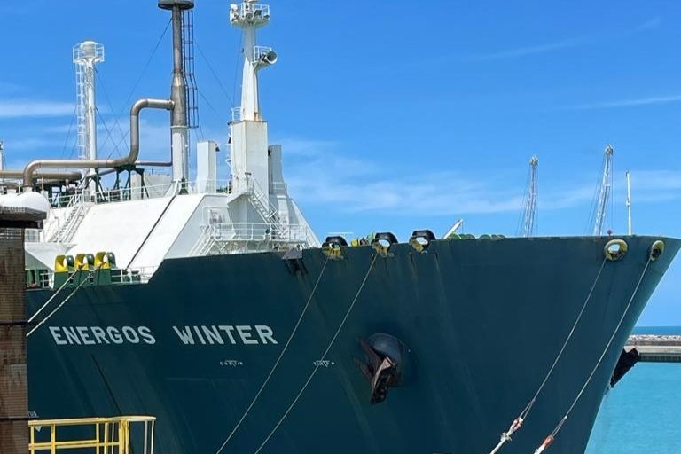 New Fortress Energy (NFE) fecha acordo com Petrobras e contrata navio FSRU Energos Winter [na foto], para terminal de GNL de SC (Foto: Agência Petrobras)