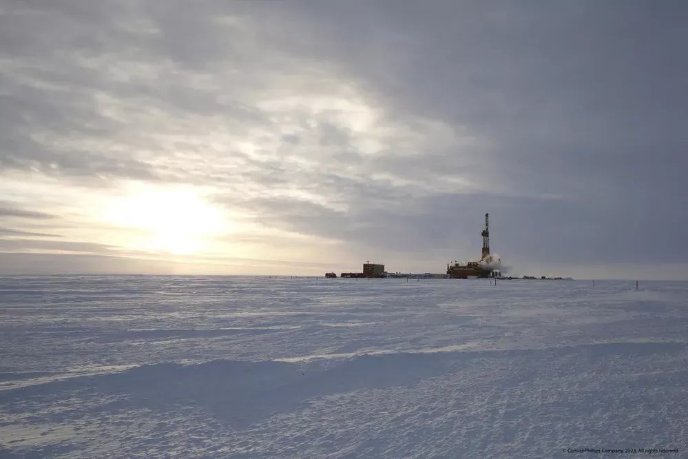 Justiça americana libera projeto Willow: Entenda as discussões envolvendo produção de petróleo no Alasca. Na imagem: Plataforma da ConocoPhilips para exploração de petróleo do projeto Willow (Foto: Divulgação)