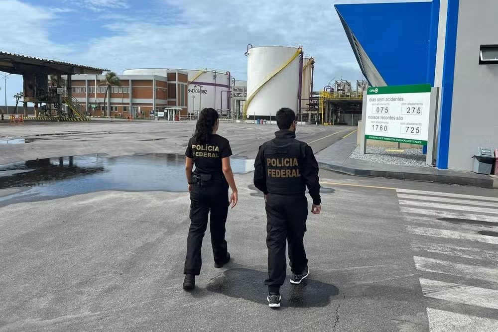 Operação Lágrimas de Sal da PF faz buscas em fábricas da Braskem, após encontrar indícios de diversos crimes envolvendo exploração de sal-gema em Maceió; entenda a crise