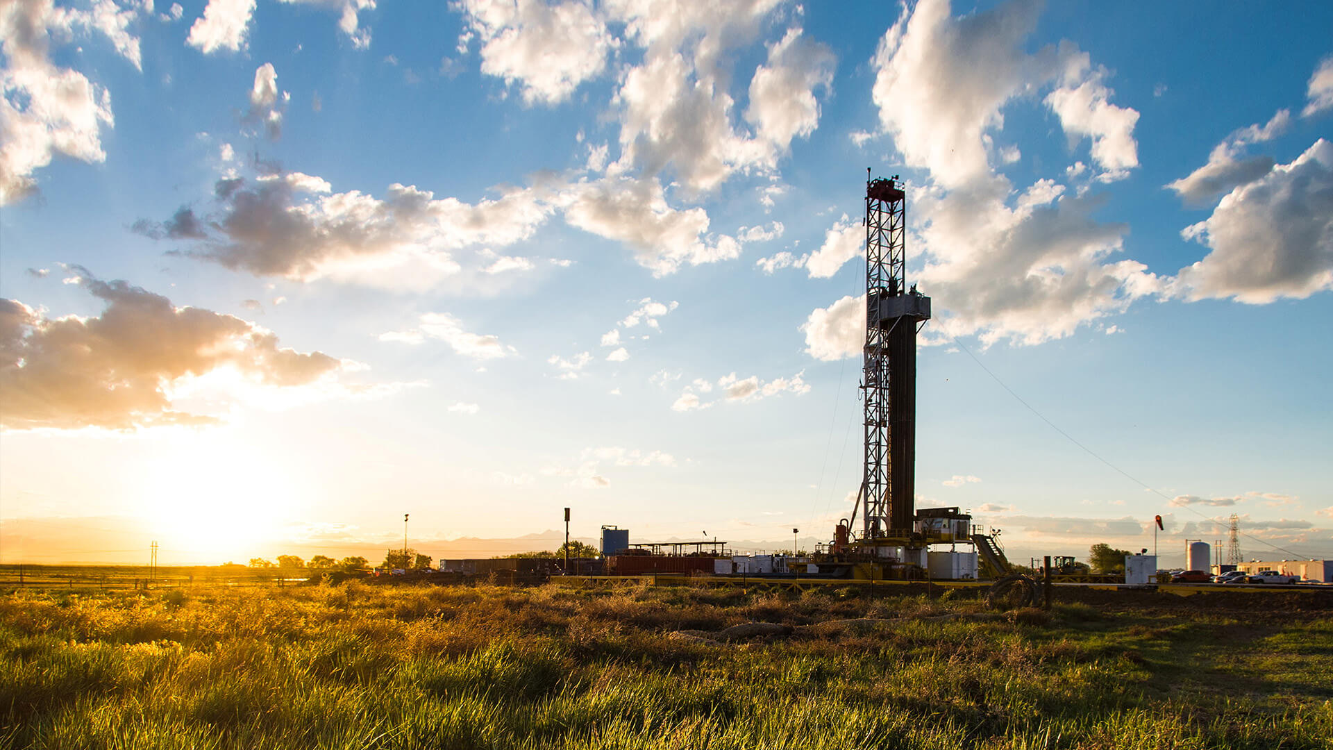 Occidental Petroleum compra empresa de shale gas Crown Rock por US$ 12 bilhões, nas bacias do Permiano e Midland, nos EUA. Na imagem: Exploração de shale gas da Occidental Petroleum (Foto: Divulgação)