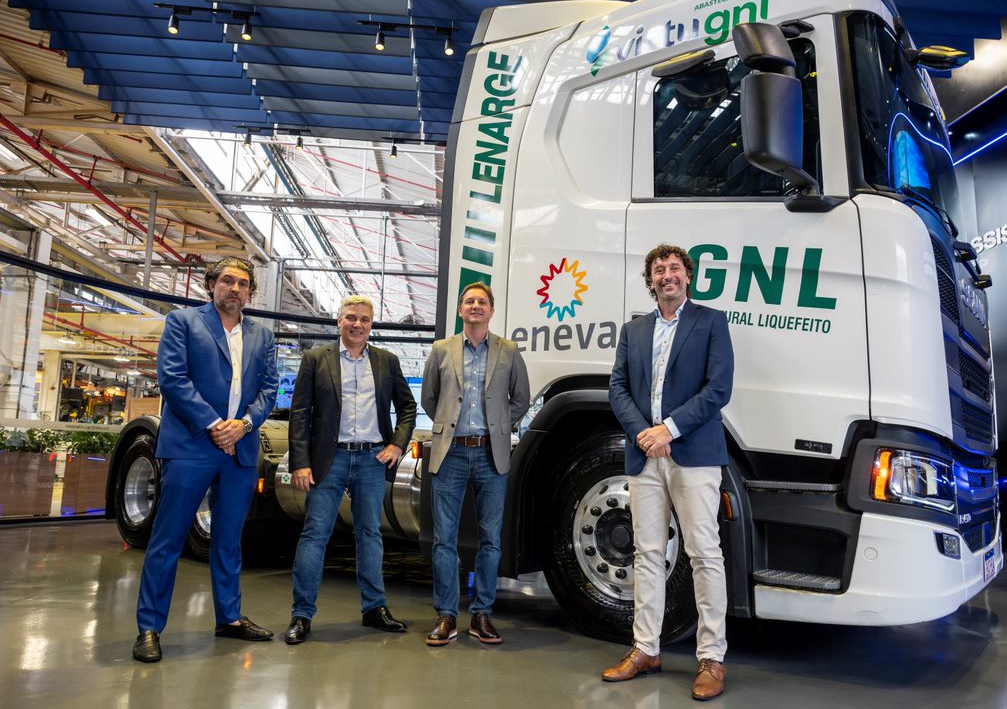Eneva e Virtu GNL compram 180 caminhões a gás liquefeito [na imagem] e querem formar corredor logístico rodoviário com foco na redução de emissões de CO2 (Foto: Wagner Menezes/Divulgação)