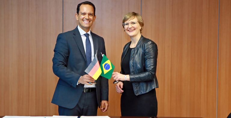Brasil e Alemanha assinam acordo de cooperação nas áreas de extração e beneficiamento de minerais (Foto: Tauan Alencar/MME)