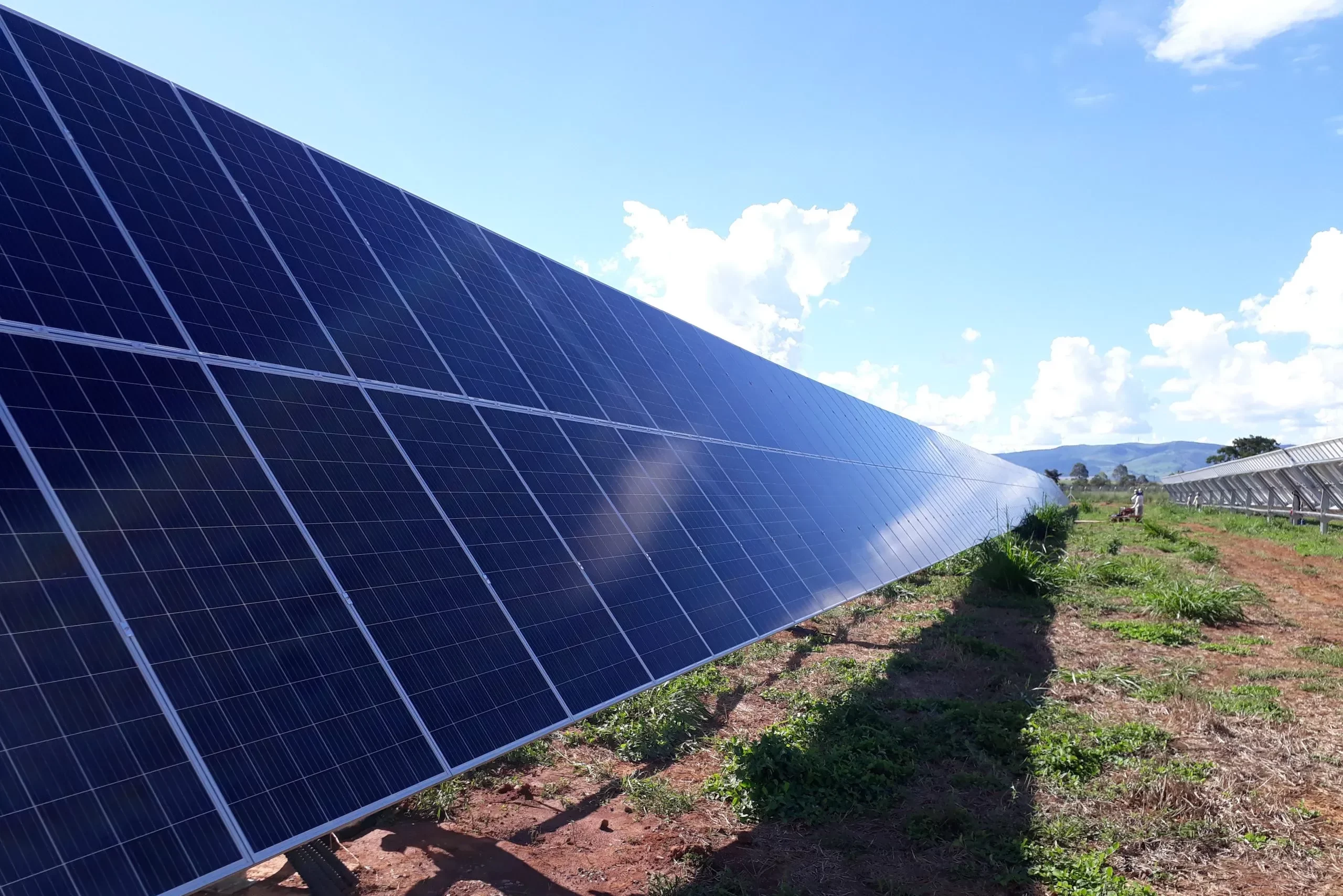 GreenYellow vai fornecer três usinas solares fotovoltaicas para comercializadora da Shell, Prime Energy. Na imagem: Usina solar fotovoltaica Green Yellow (Foto: Divulgação)